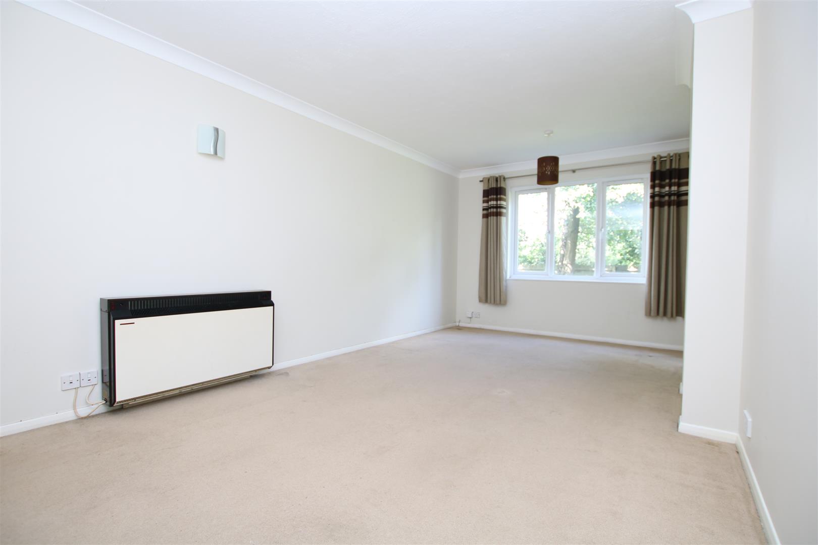 Newbridge Close, Broadbridge Heath, Horsham